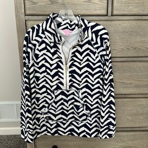 Lily Pulitzer Got Lucky Bird- Navy/White medium popover top